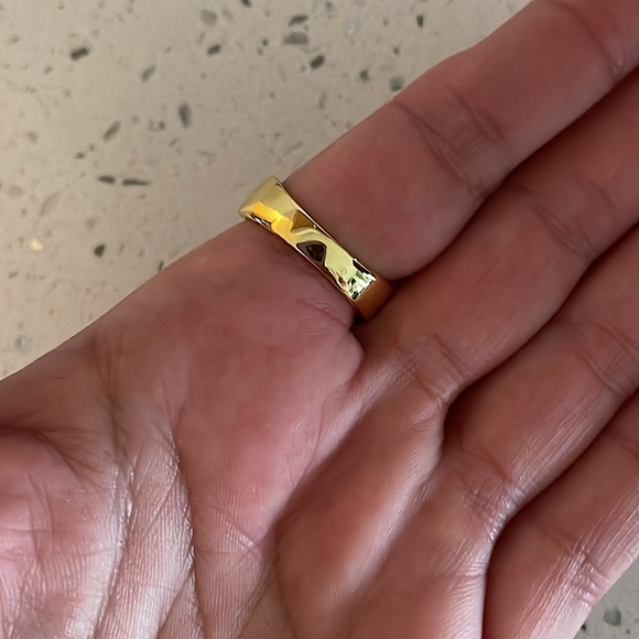 Gorgeous multi carat gold plated faux diamond ring wms sz 8 3/4 ish - Picture 7 of 13